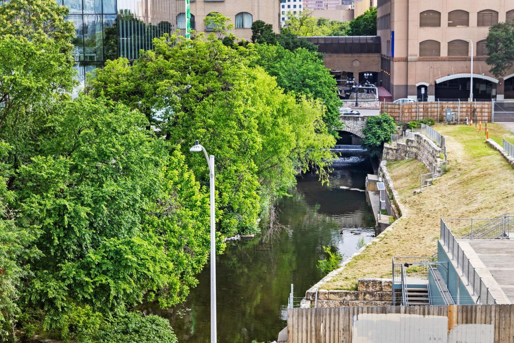 Placemakr Downtown Austin Bagian luar foto