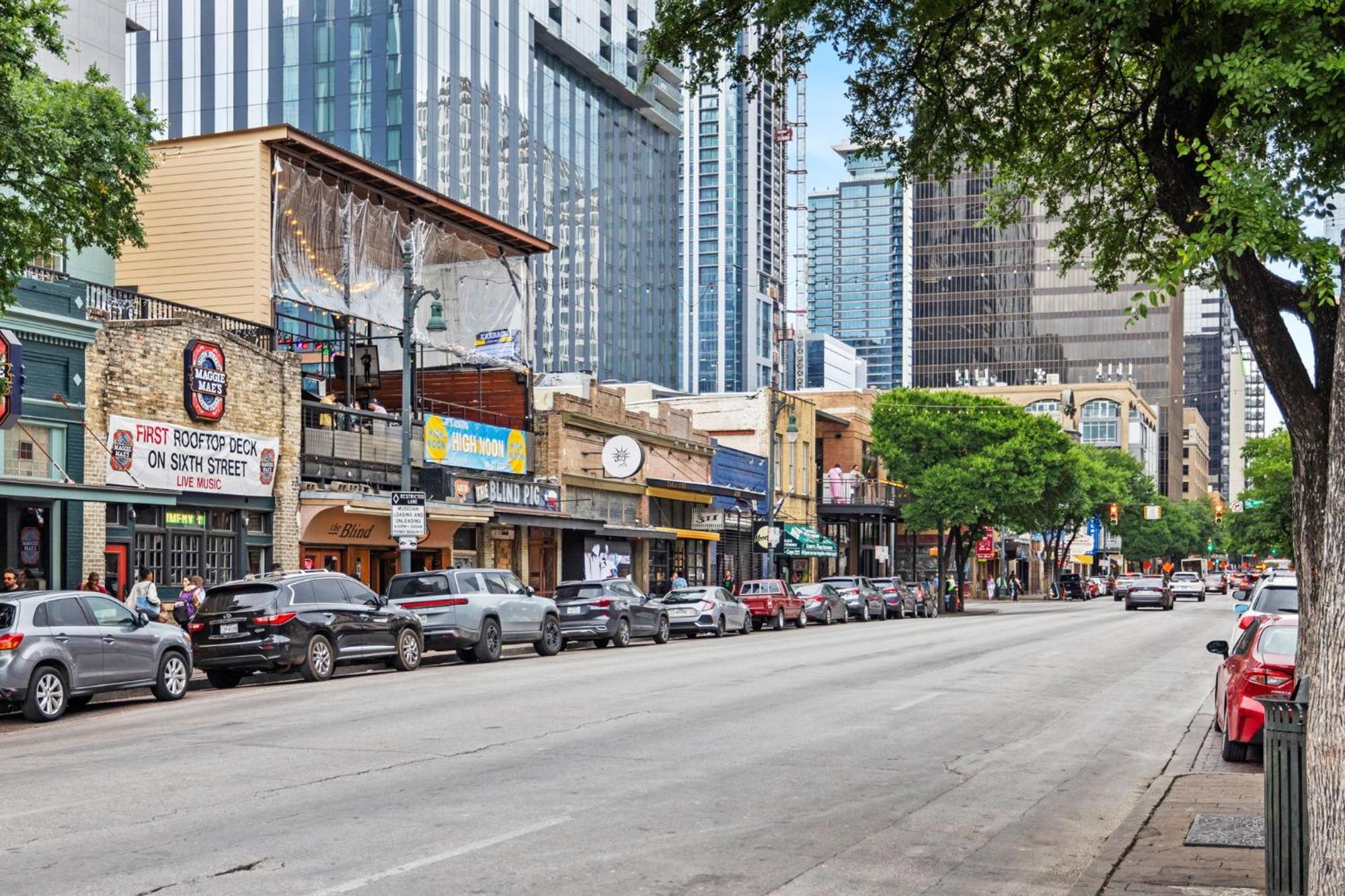 Placemakr Downtown Austin Bagian luar foto