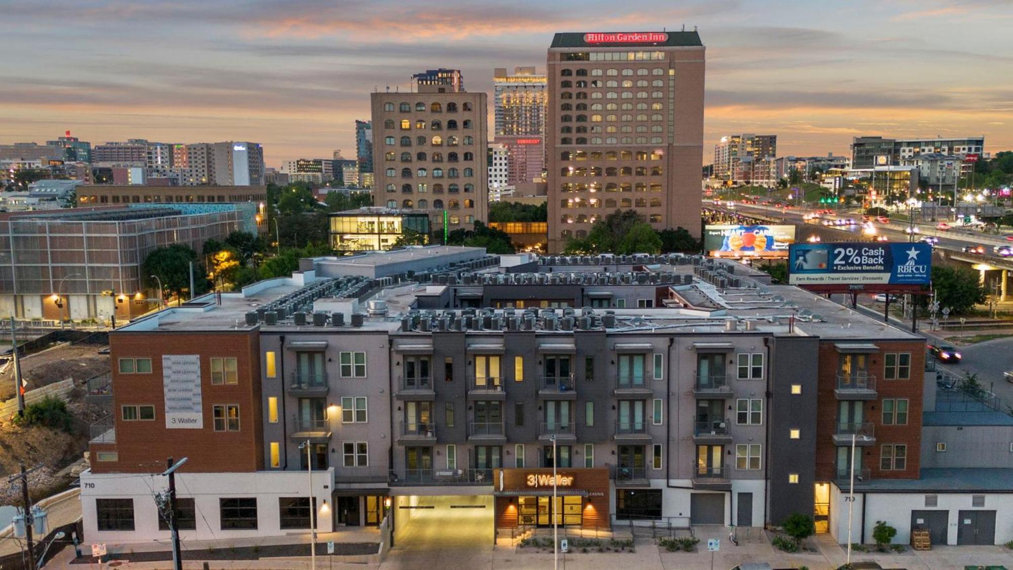Placemakr Downtown Austin Bagian luar foto